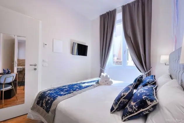 Classic Tek Büyük veya İki Ayrı Yataklı Oda