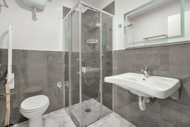 Classic Tek Büyük veya İki Ayrı Yataklı Oda