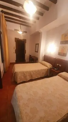 Tek Büyük veya İki Ayrı Yataklı Oda (Interior)