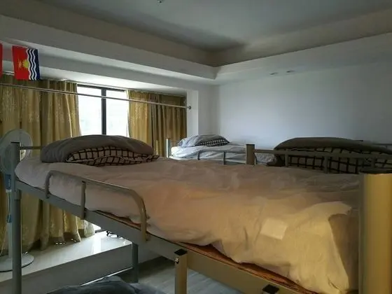 Basic Ortak Ranzalı Oda, Sadece erkekler için, Ortak Banyo