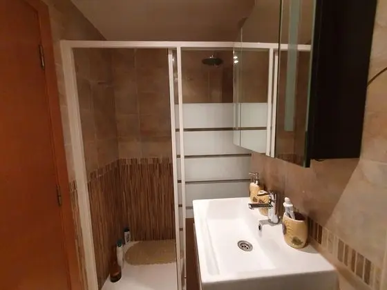Apart Daire, Banyolu/Duşlu (apartamento)