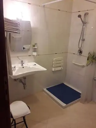 Tek Büyük veya İki Ayrı Yataklı Oda
