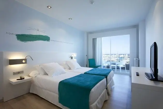 Büyük Yataklı Tek Kişilik Oda, Balkon, Deniz Manzaralı