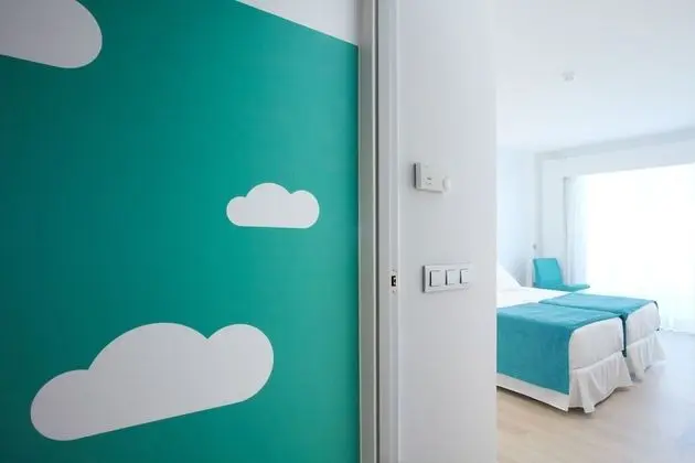 Büyük Yataklı Tek Kişilik Oda, Balkon, Deniz Manzaralı