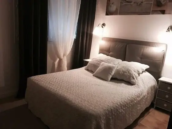 Tek Büyük Yataklı Oda (Les Salines)