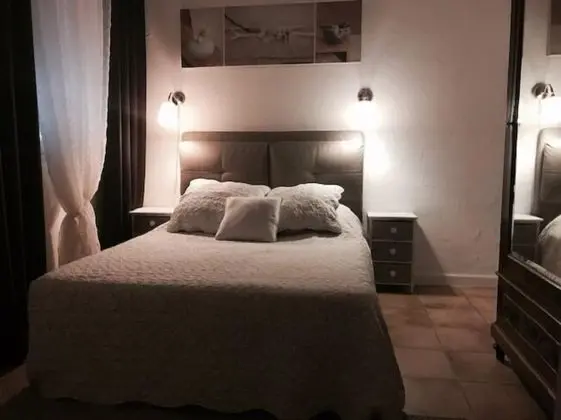 Tek Büyük Yataklı Oda (Les Salines)