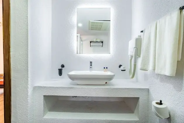 Suite Custom Room