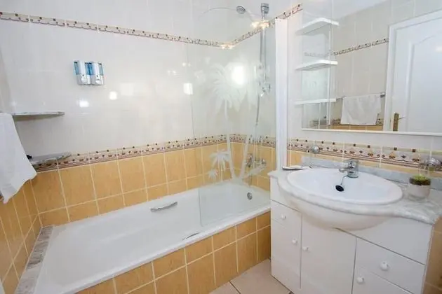 Classic Tek Büyük veya İki Ayrı Yataklı Oda