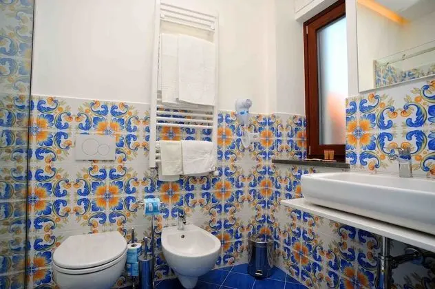 Comfort Tek Büyük veya İki Ayrı Yataklı Oda, 1 Büyük (Queen) Boy Yatak, Bahçe Manzaralı