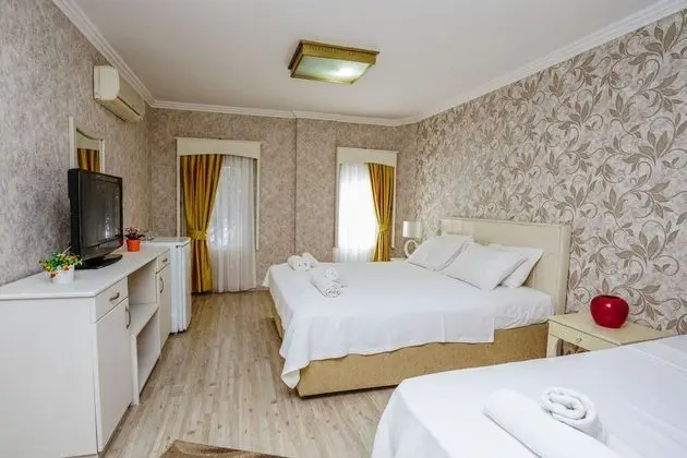 Standard Üç Kişilik Oda