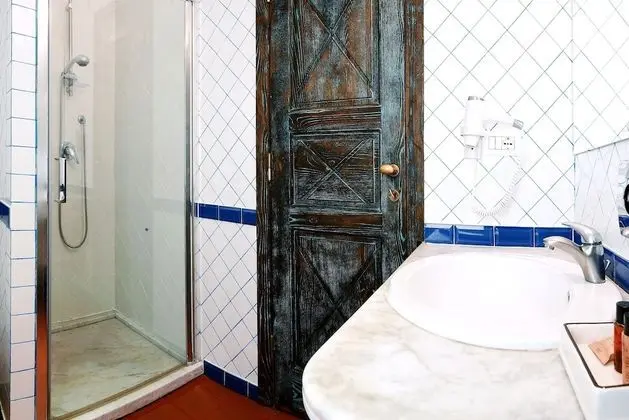 Classic Üç Kişilik Oda (Bouganvillea)