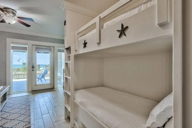Daire (Costa Dreams | Beachfront)