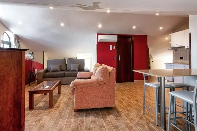 Stüdyo, Deniz Manzaralı (Abuhardillado / Acceso Escaleras)