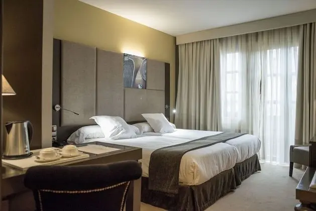 Standard Tek Büyük veya İki Ayrı Yataklı Oda