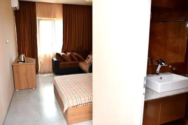 Family Dört Kişilik Oda, 1 Büyük (Queen) Boy Yatak ve Çekyat