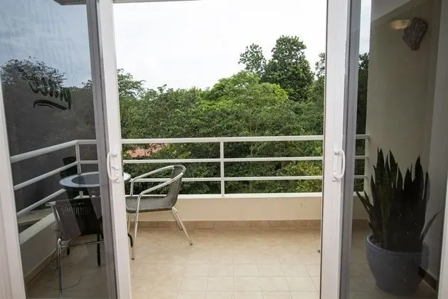 Comfort Apart Daire, 3 Yatak Odası, Buzdolabı ve Mikrodalga, Bahçeli