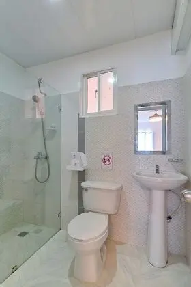Üç Kişilik Oda