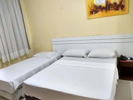Üç Kişilik Oda