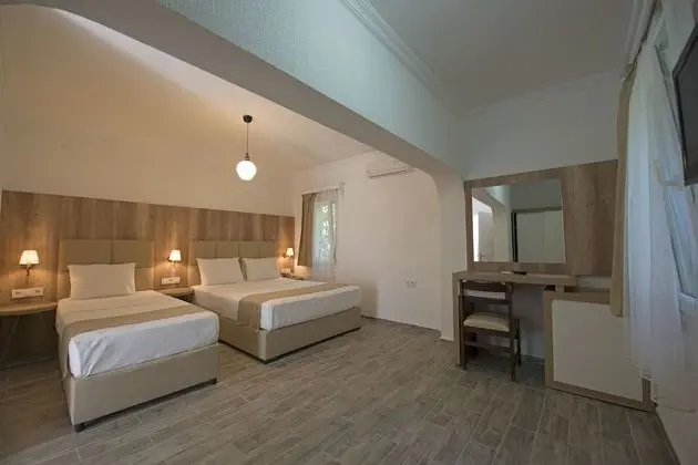 Superior Tek Büyük veya İki Ayrı Yataklı Oda, Balkon