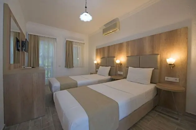 Superior Üç Kişilik Oda, Balkon