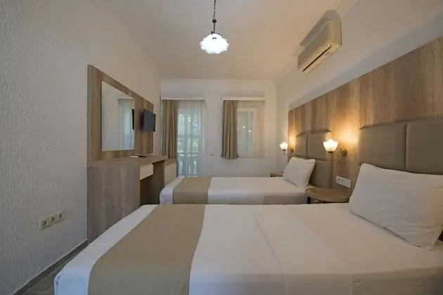Superior Üç Kişilik Oda, Balkon