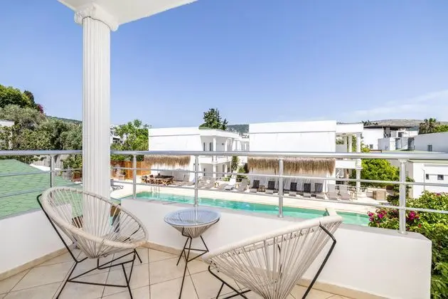 https://images.etstur.com/imgproxy/resize/2560x1440/files/images/hotelImages/etsrooms/746/Costa_Maya_Bodrum_20251222122936_2.JPG