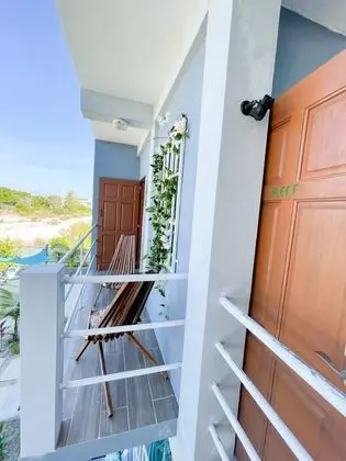 Reef 1br apartment 360 degree views of island from roof top