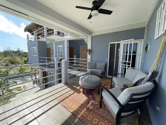 Sunrise King Suite 360 degree views of island from roof top