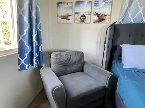 Sunrise King Suite 360 degree views of island from roof top