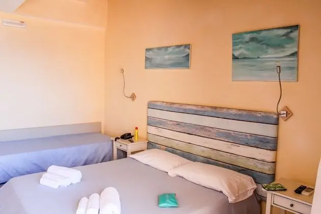 Classic Tek Büyük Yataklı Oda