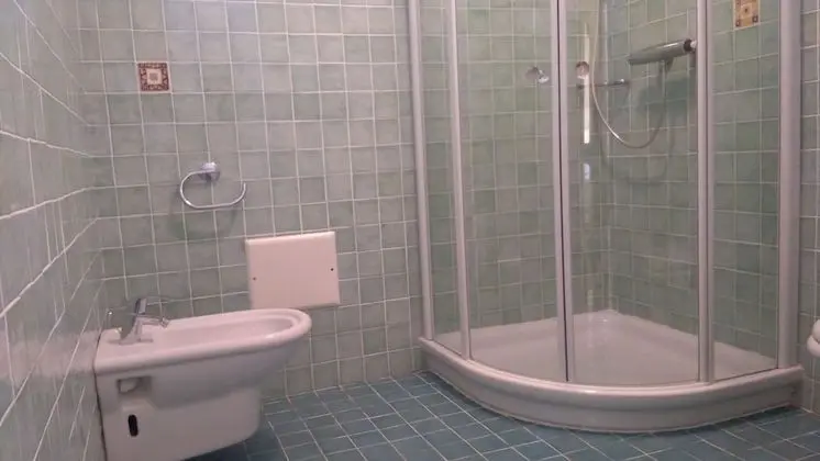 Classic Tek Büyük Yataklı Oda