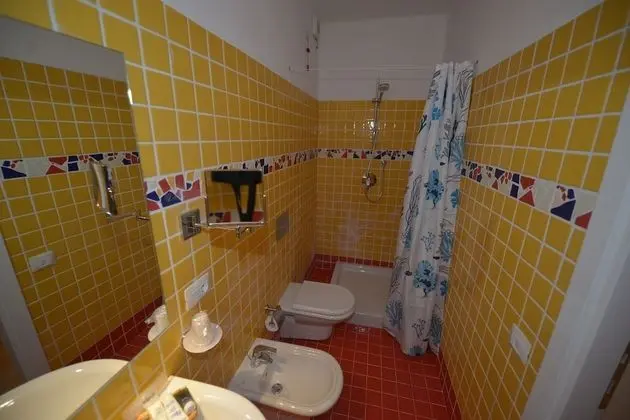 Classic Tek Büyük Yataklı Oda