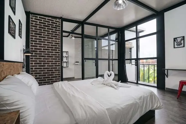 Basic Villa, Birden Çok Yatak