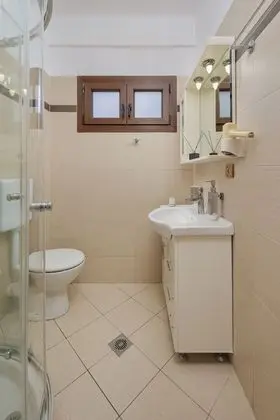 Deluxe Üç Kişilik Oda, Deniz Manzaralı