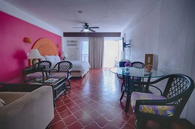 Studio, Ocean Front