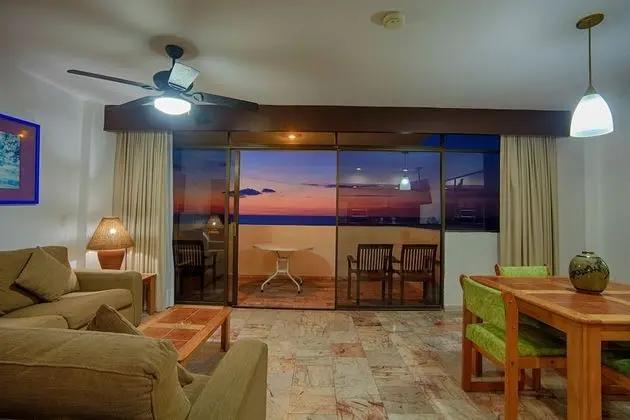 Suite 1 Bedroom, Ocean Front