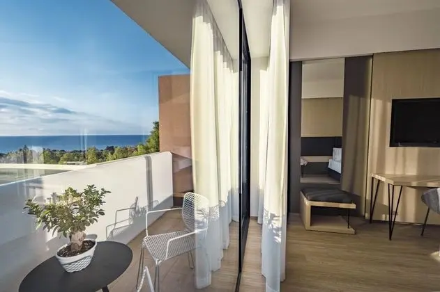 Superior Tek Büyük Yataklı Oda, Balkon, Deniz Manzaralı
