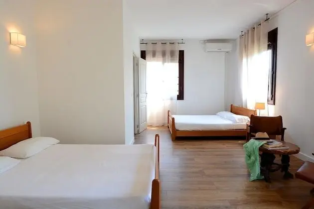 Üç Kişilik Oda