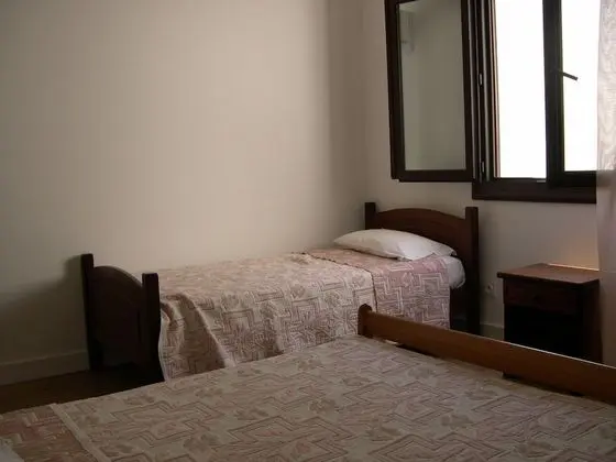 Üç Kişilik Oda