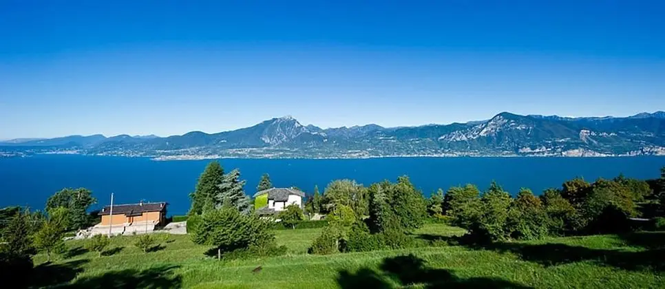 Superior Tek Büyük veya İki Ayrı Yataklı Oda, Balkon, Göl Manzaralı