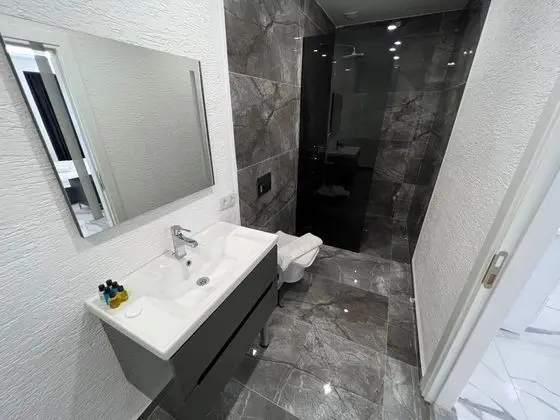 1+1 Suite