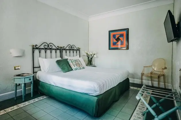 Classic Tek Büyük veya İki Ayrı Yataklı Oda