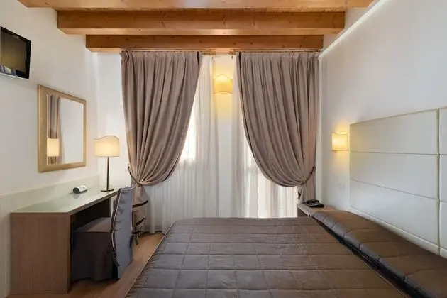 Comfort Tek Büyük Yataklı Oda, 2 Tek Kişilik Yatak