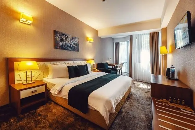 Comfort Tek Büyük veya İki Ayrı Yataklı Oda