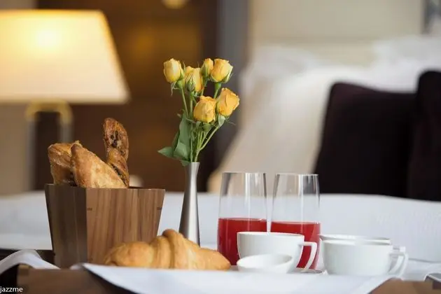 Comfort Tek Büyük veya İki Ayrı Yataklı Oda
