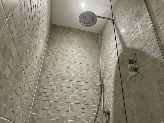 Deluxe Ev, Özel Banyo