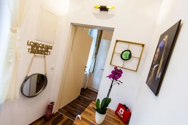 Family Apart Daire, 2 Yatak Odası (with garage)