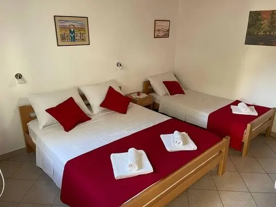 Ev, 1 Büyük (Queen) Boy Yatak