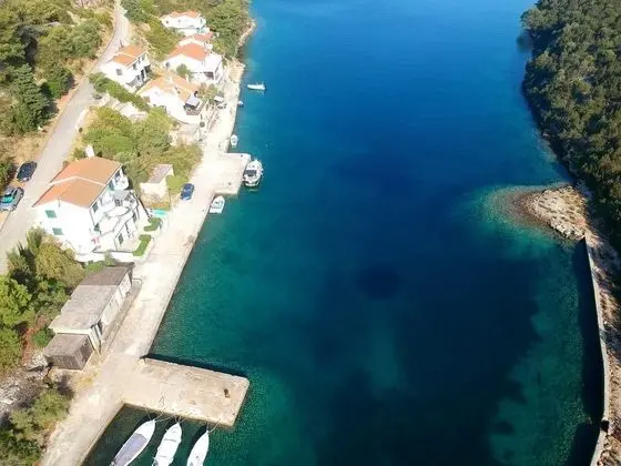 Apart Daire, 1 Büyük (Queen) Boy Yatak ve Çekyat