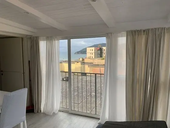 Apart Daire, 1 En Büyük (King) Boy Yatak ve Çekyat